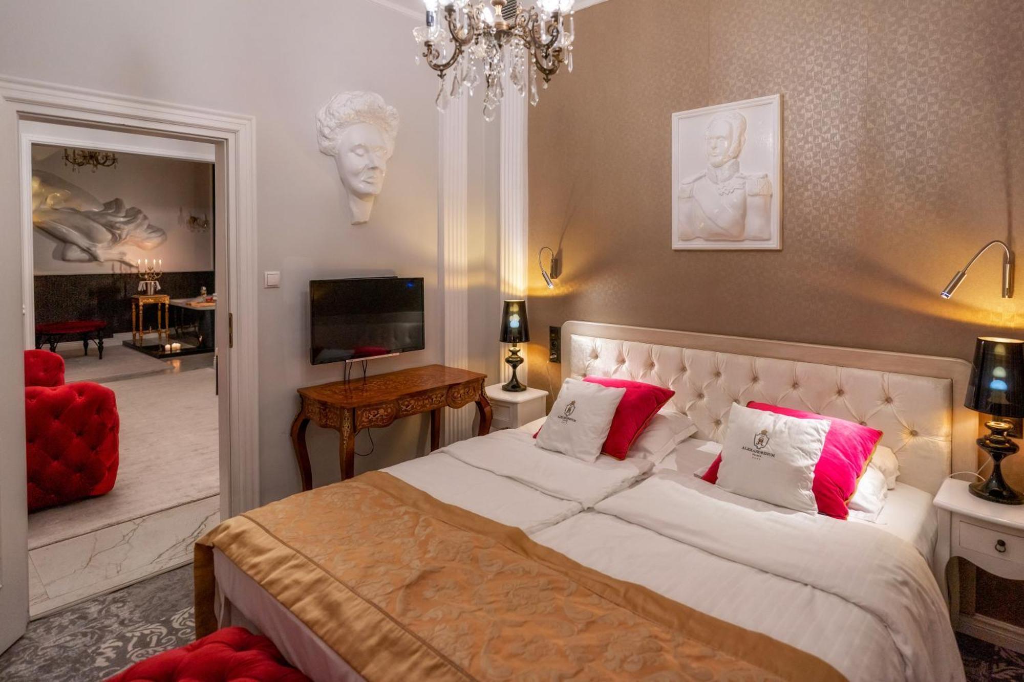 Krubki Hotel Palac Alexandrinum מראה חיצוני תמונה