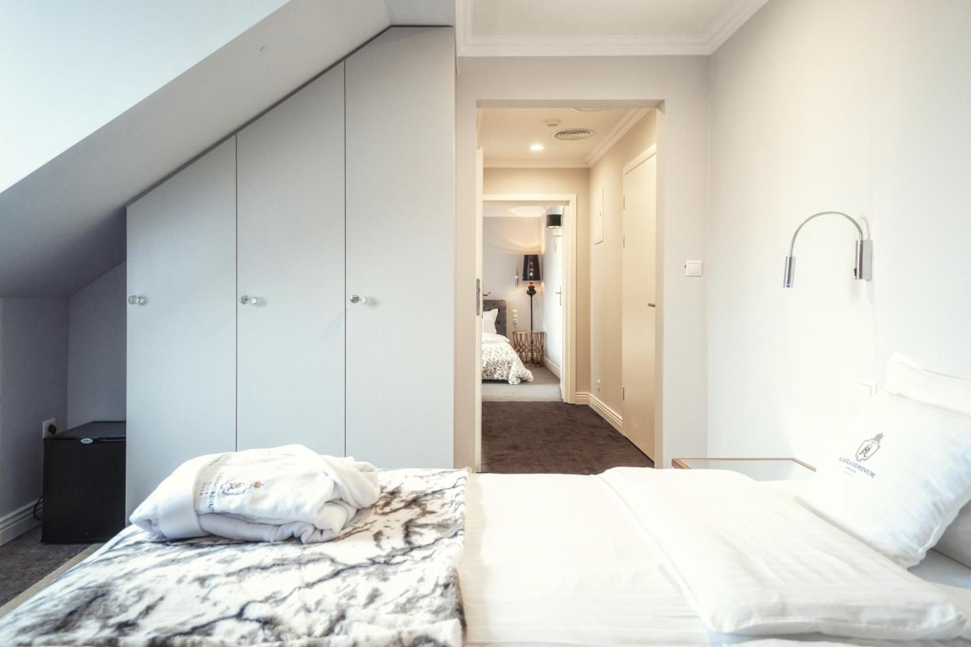 Krubki Hotel Palac Alexandrinum מראה חיצוני תמונה